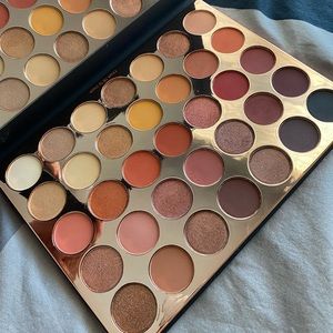 Kara Beauty Eyeshadow Palette